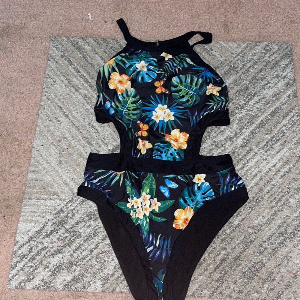 NEVER BEEN WORN!!! Hawaiian one-piece bathing suit